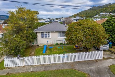 Photo of property in 21 Hukatai Street, Elsdon, Porirua, 5022