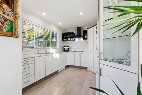Photo of property in 2 Thornlea Drive, Welcome Bay, Tauranga, 3112