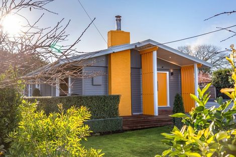 Photo of property in 2 Kempton Street, Greytown, 5712