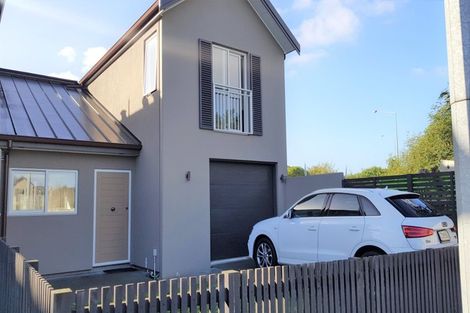 Photo of property in 14 Patiti Parade, Mangere Bridge, Auckland, 2022