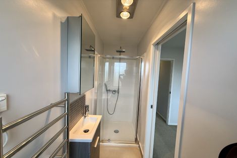 Photo of property in 26/11 Ray Small Drive, Papakura, 2110