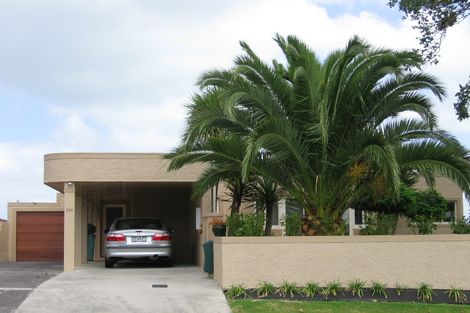 Photo of property in 118 Island Bay Road, Beach Haven, Auckland, 0626