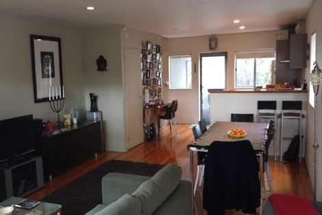 Photo of property in 4a Wilkins Street, Freemans Bay, Auckland, 1011