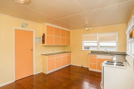 Photo of property in 2 Lorien Court, Raumati Beach, Paraparaumu, 5032