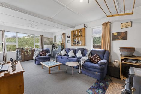 Photo of property in 11 Owen Street, Green Island, Dunedin, 9018