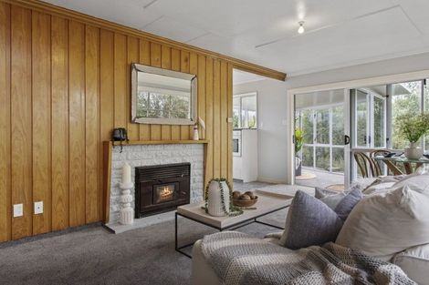 Photo of property in 50 Queens Avenue, Waikuku Beach, 7402