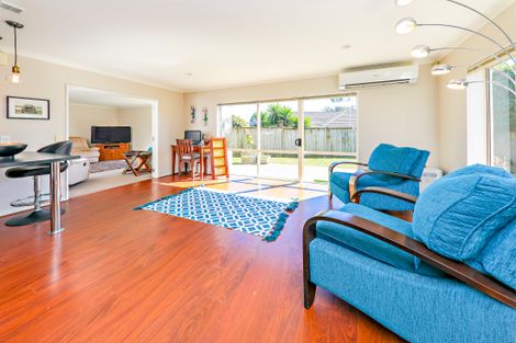 Photo of property in 75 Wayne Francis Drive, Flat Bush, Auckland, 2016