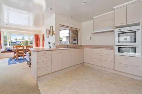 Photo of property in 44 Pine Road, Ngunguru, Whangarei, 0173