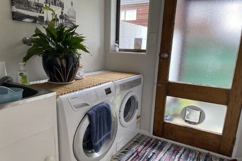 Photo of property in 2/17u Randwick Crescent, Moera, Lower Hutt, 5010