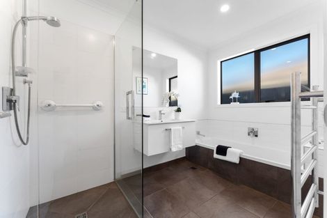 Photo of property in 52 Arabella Lane, Snells Beach, 0920