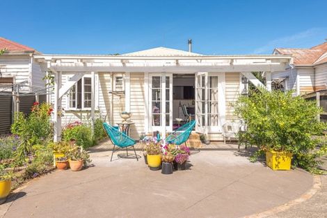 Photo of property in 72 Niblett Street, Whanganui, 4500