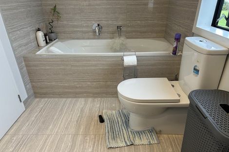 Photo of property in 43 Te Aparangi Road, Papakura, 2110