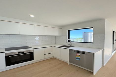 Photo of property in 27b Te Atatu Road, Te Atatu South, Auckland, 0610