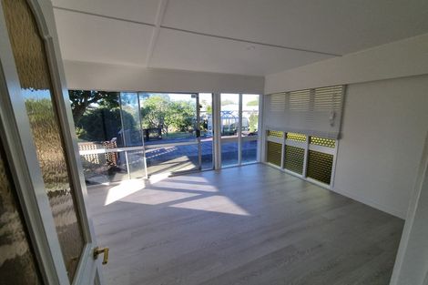 Photo of property in 10 Linley Place, Hillcrest, Auckland, 0627