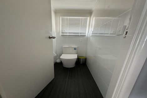 Photo of property in 38 Flat Bush Road, Clover Park, Auckland, 2023