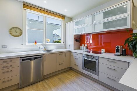 Photo of property in 142 Nelson Crescent, Napier South, Napier, 4110