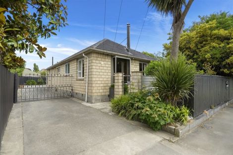 Photo of property in 17 Akaroa Street, Mairehau, Christchurch, 8013