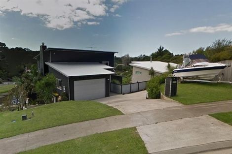 Photo of property in 19 Hawaiian Parade, Arkles Bay, Whangaparaoa, 0932