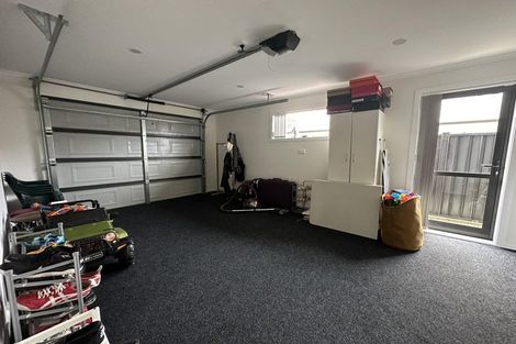 Photo of property in 5 Kerrigan Crescent, Wallaceville, Upper Hutt, 5018