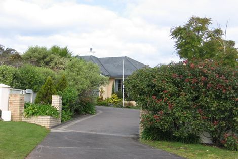 Photo of property in 7 St Elmo Rise, Shamrock Park, Auckland, 2016