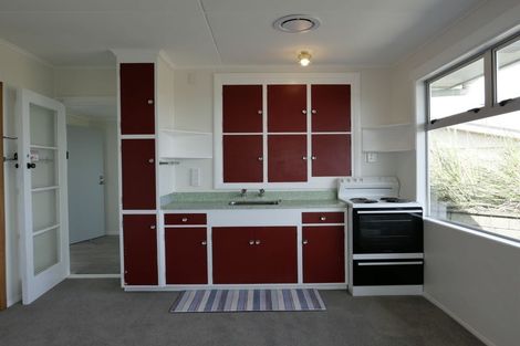 Photo of property in 7 Kent Avenue, Waitarere Beach, Levin, 5510