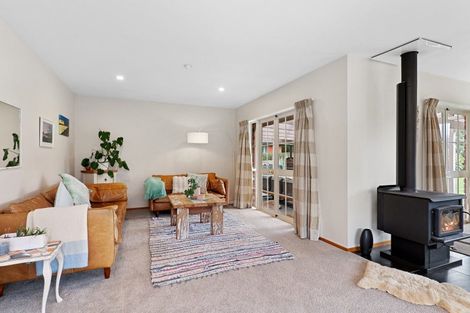Photo of property in 13 Oldham Place, Darfield, 7510
