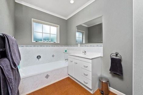 Photo of property in 6 Santorini Key, Papamoa Beach, Papamoa, 3118