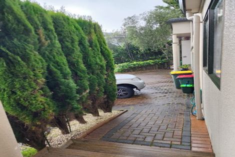 Photo of property in 28 Langana Avenue, Browns Bay, Auckland, 0630