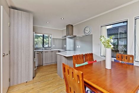 Photo of property in 5/31 Roanoke Way, Albany, Auckland, 0632