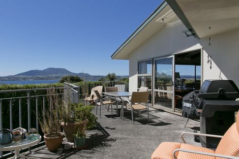 Photo of property in 22 Scenic Heights, Acacia Bay, Taupo, 3330