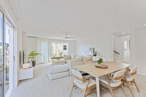 Photo of property in 199a Gill Street, Strandon, New Plymouth, 4312