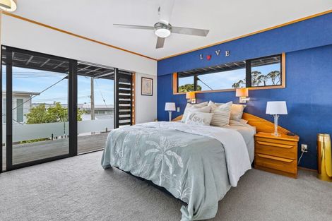 Photo of property in 35 Rothesay Bay Road, Rothesay Bay, Auckland, 0630