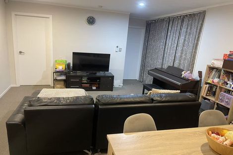 Photo of property in 2 Cranberry Place, Bucklands Beach, Auckland, 2012