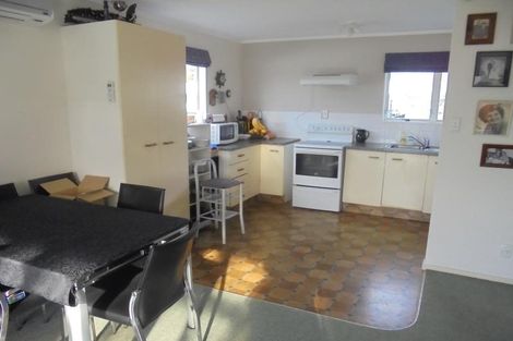 Photo of property in 2/33 O'donn Avenue, Beach Haven, Auckland, 0626