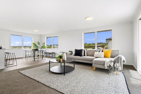 Photo of property in 7 Milla Mae Rise, Woodhill, 0110