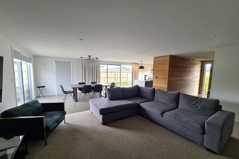 Photo of property in 1 Harry Way, Upper Vogeltown, New Plymouth, 4310