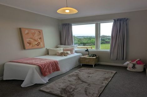 Photo of property in 99 Endeavour Street, Lyall Bay, Wellington, 6022