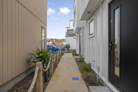 Photo of property in 16/10 Pascoe Avenue, Paremata, Porirua, 5026