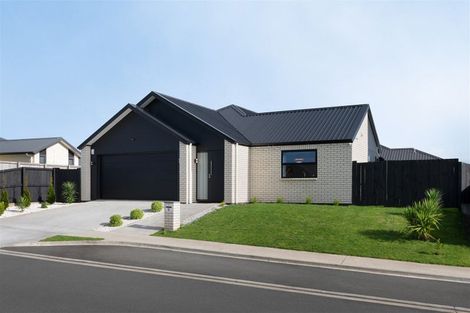 Photo of property in 16 Inuwai Street, Glenview, Hamilton, 3206