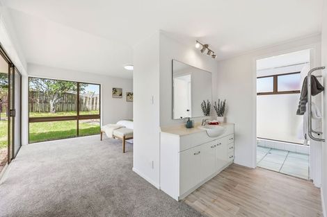 Photo of property in 178 Prince Regent Drive, Farm Cove, Auckland, 2012