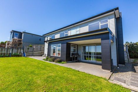 Photo of property in 87 Endeavour Drive, Whitby, Porirua, 5024