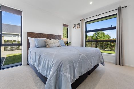 Photo of property in 70a Western Avenue, Omokoroa, 3114