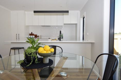 Photo of property in 4 Macrocarpa Lane, Carterton, 5713