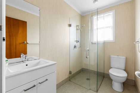 Photo of property in 2/122 Victoria Avenue, Hokowhitu, Palmerston North, 4410