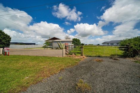 Photo of property in 357 Ketemarae Road, Hawera, 4675