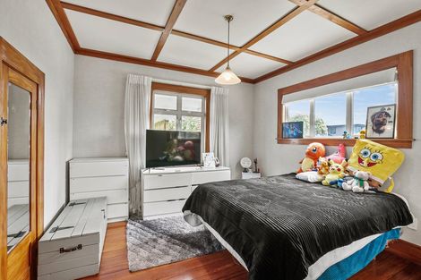 Photo of property in 14 Mclean Street, Strandon, New Plymouth, 4312