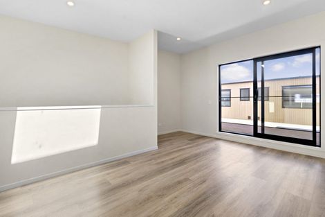 Photo of property in 7/92 Cambridge Terrace, Waterloo, Lower Hutt, 5011