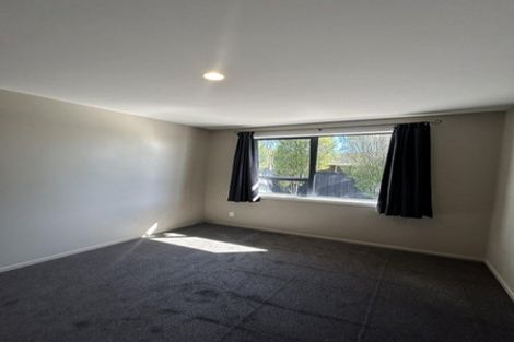 Photo of property in 135 Queenspark Drive, Parklands, Christchurch, 8083