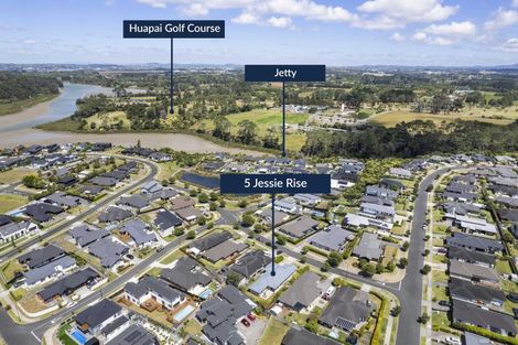 Photo of property in 5 Jessie Rise, Riverhead, 0820