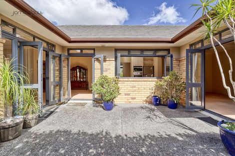 Photo of property in 198 Kyle Road, Greenhithe, Auckland, 0632
